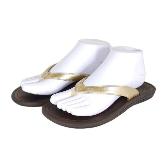 OLUKAI Women's Ho'opio US8 Gold Leather Slip-On Flat Flip Flops Thong Sandals - Picture 1 of 16